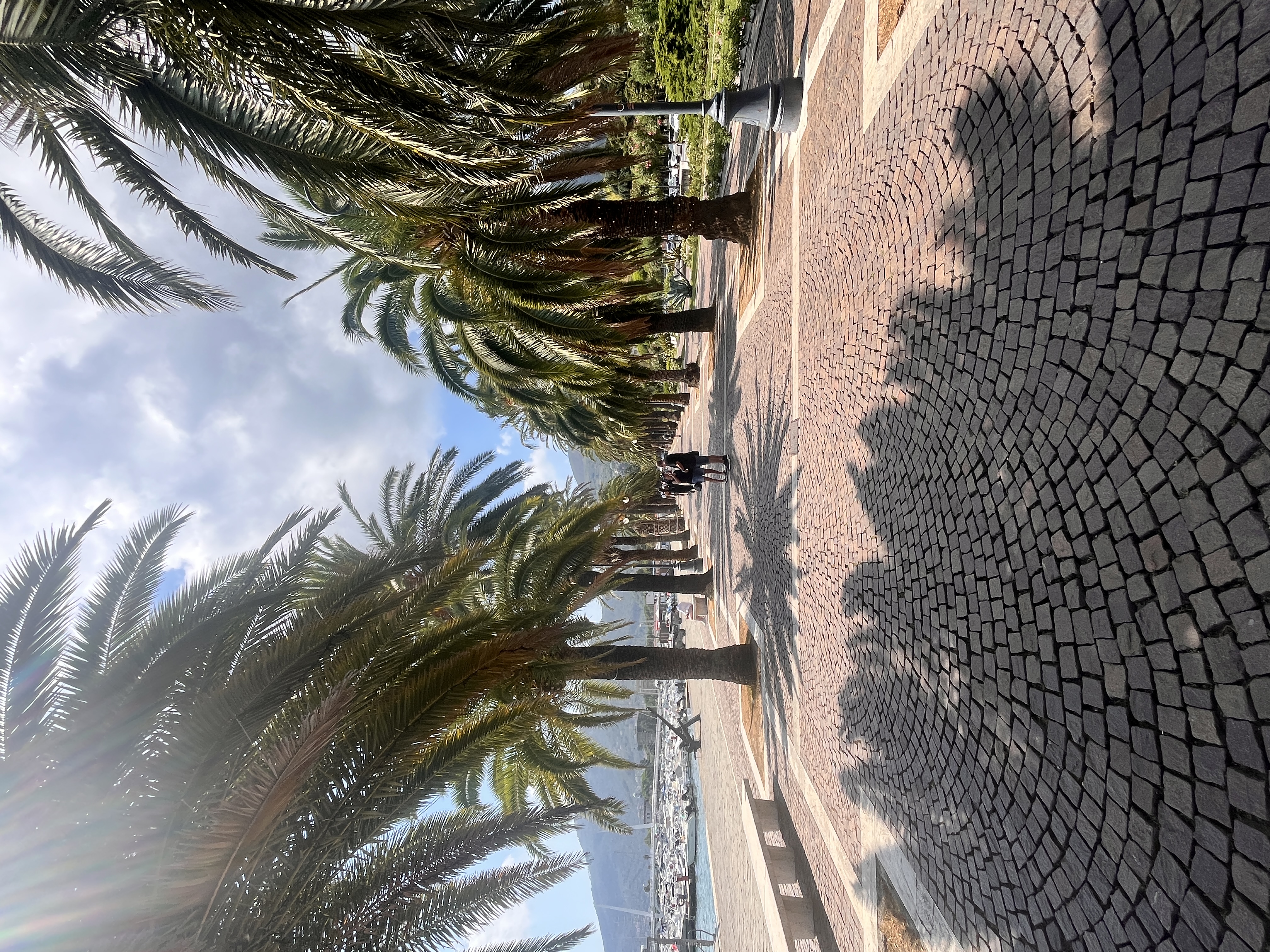 Landgang auf Legend of the Seas Kreuzfahrt: Hafenpromenade in La Spezia